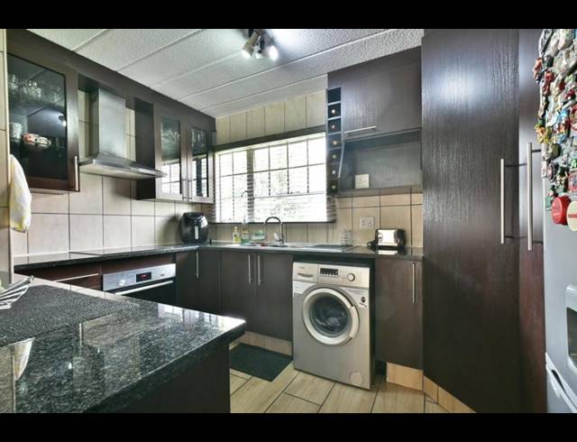 3 BEDROOM APARTMENT FOR SALE IN MEYERSDAL